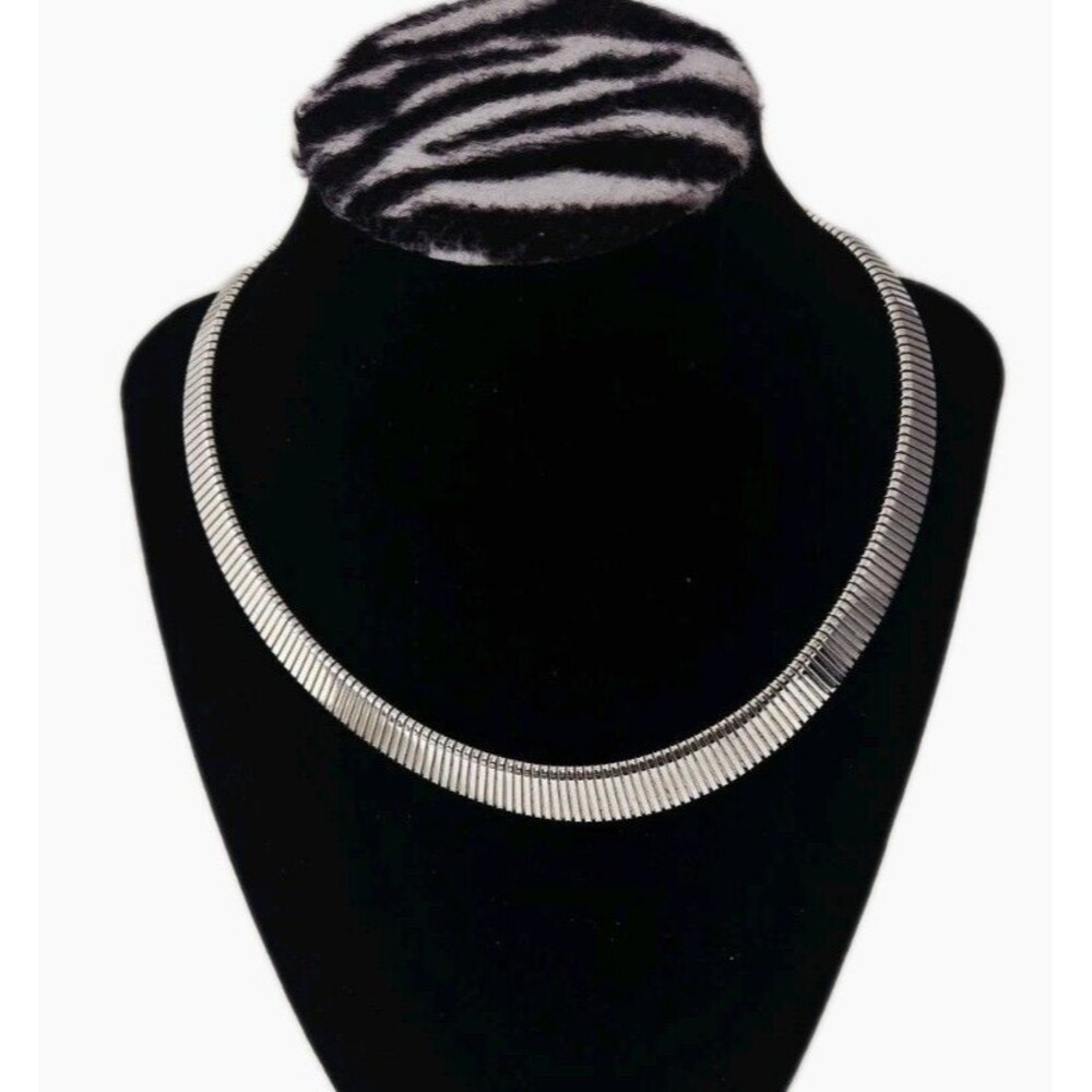 Vintage Monet Graduated Silver-tone 17" Tubogas Necklace